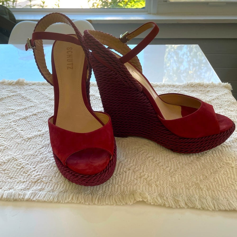 Schutz Wedges